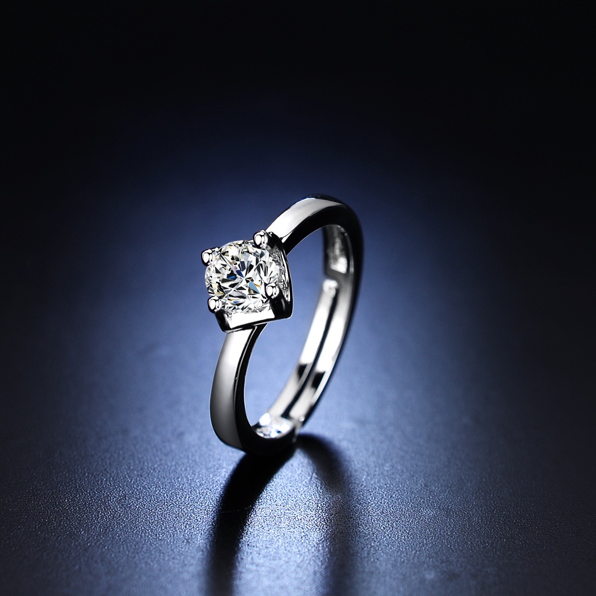 ແຫວນS925ຊົງ Classic Solitaire 0.50 ກະຣັດ