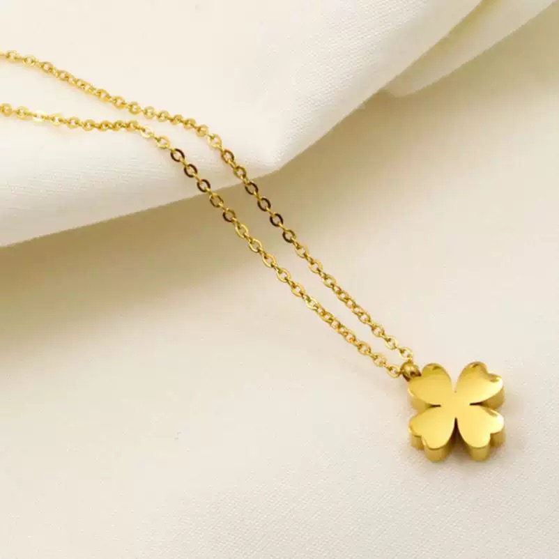 N-stl160-ສາຍຄໍ Lucky Clover – ໃບໂຄເວີແຫ່ງຄວາມໂຊກດີ